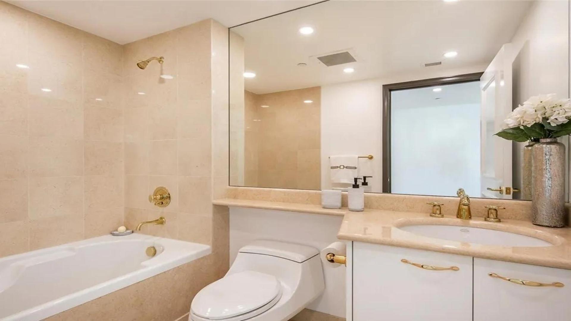 Stunning Four Bedroom Fully Professionally Remodeled Apartment Las Vegas Ngoại thất bức ảnh