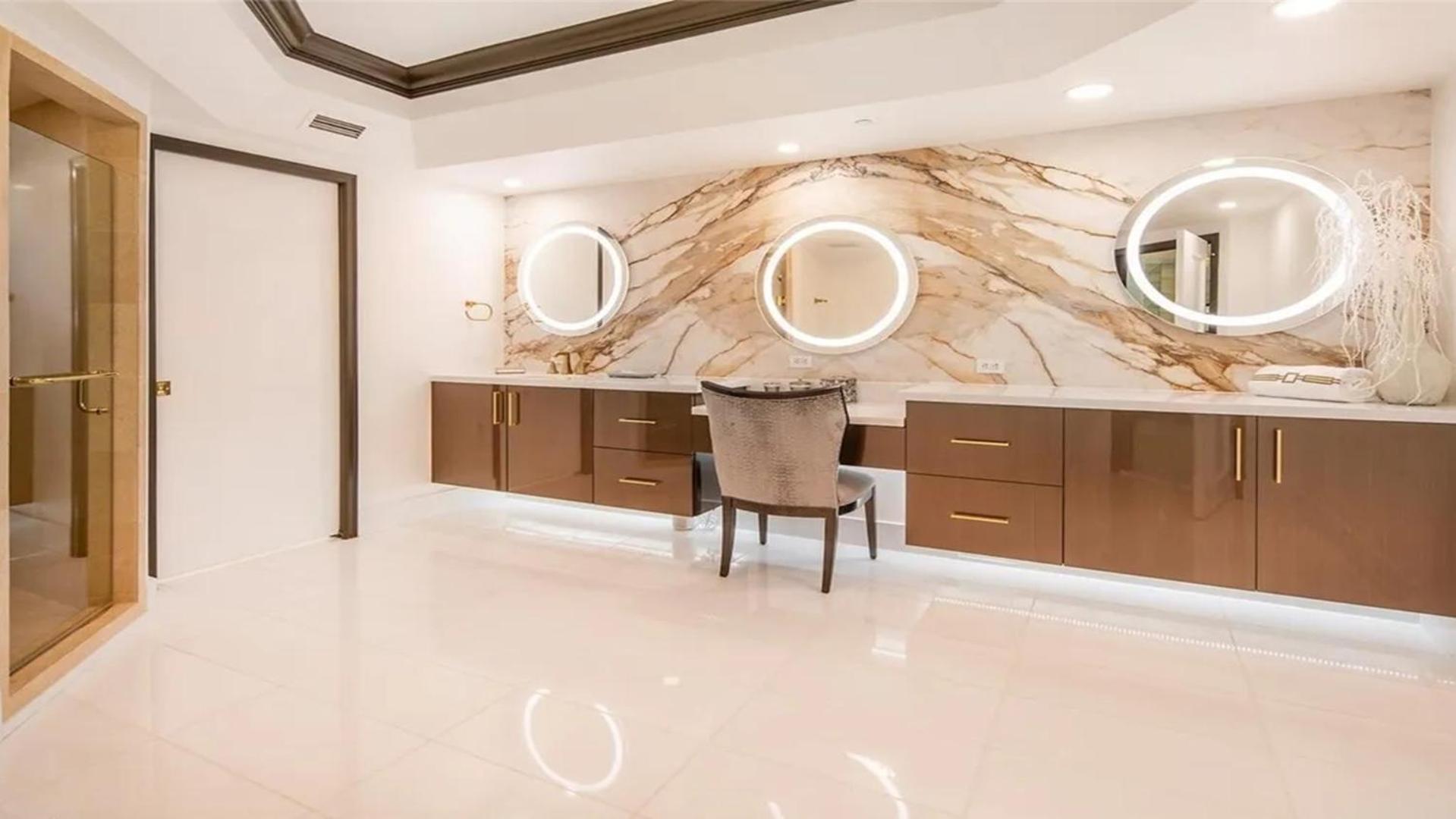 Stunning Four Bedroom Fully Professionally Remodeled Apartment Las Vegas Ngoại thất bức ảnh
