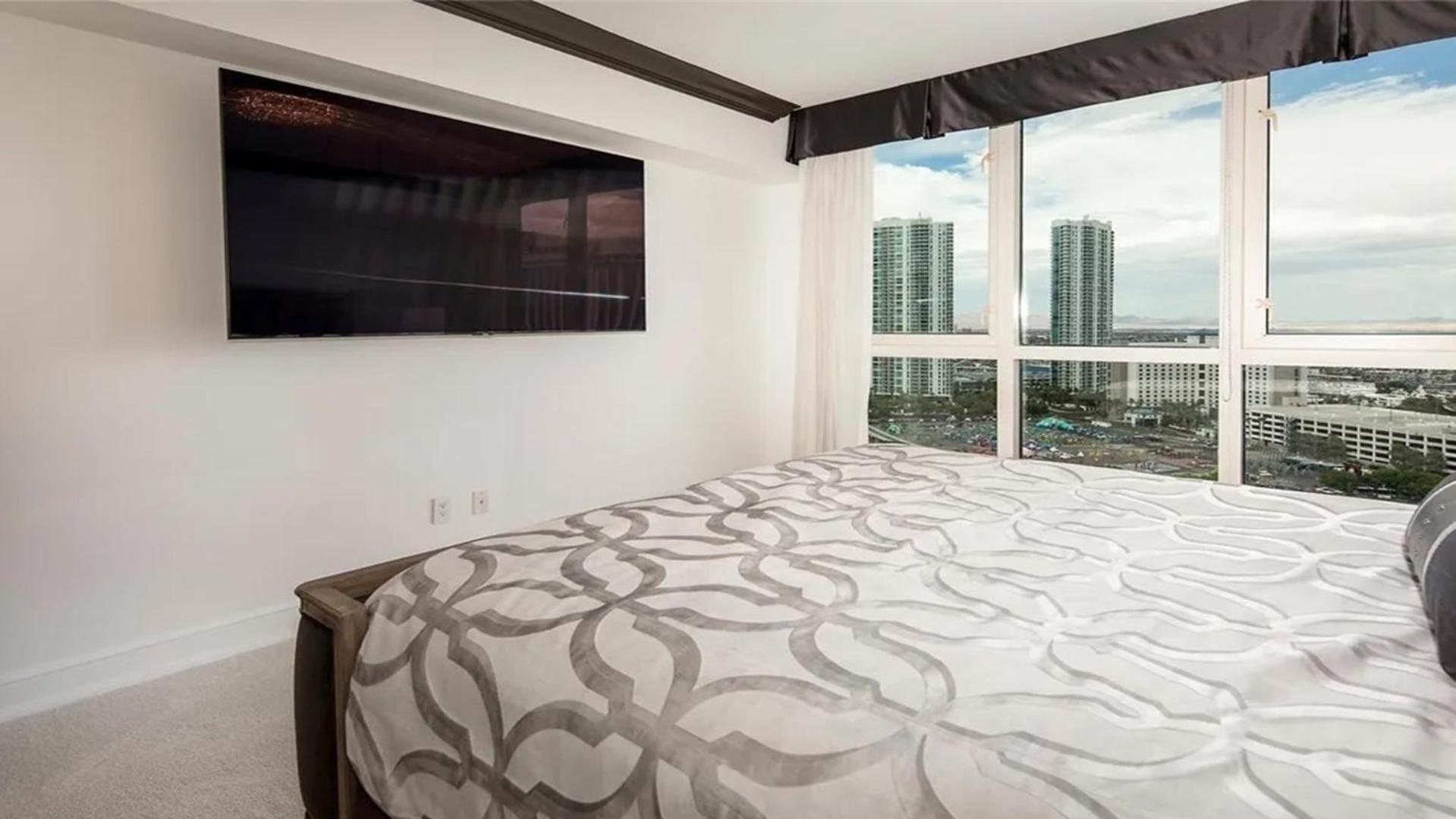 Stunning Four Bedroom Fully Professionally Remodeled Apartment Las Vegas Ngoại thất bức ảnh