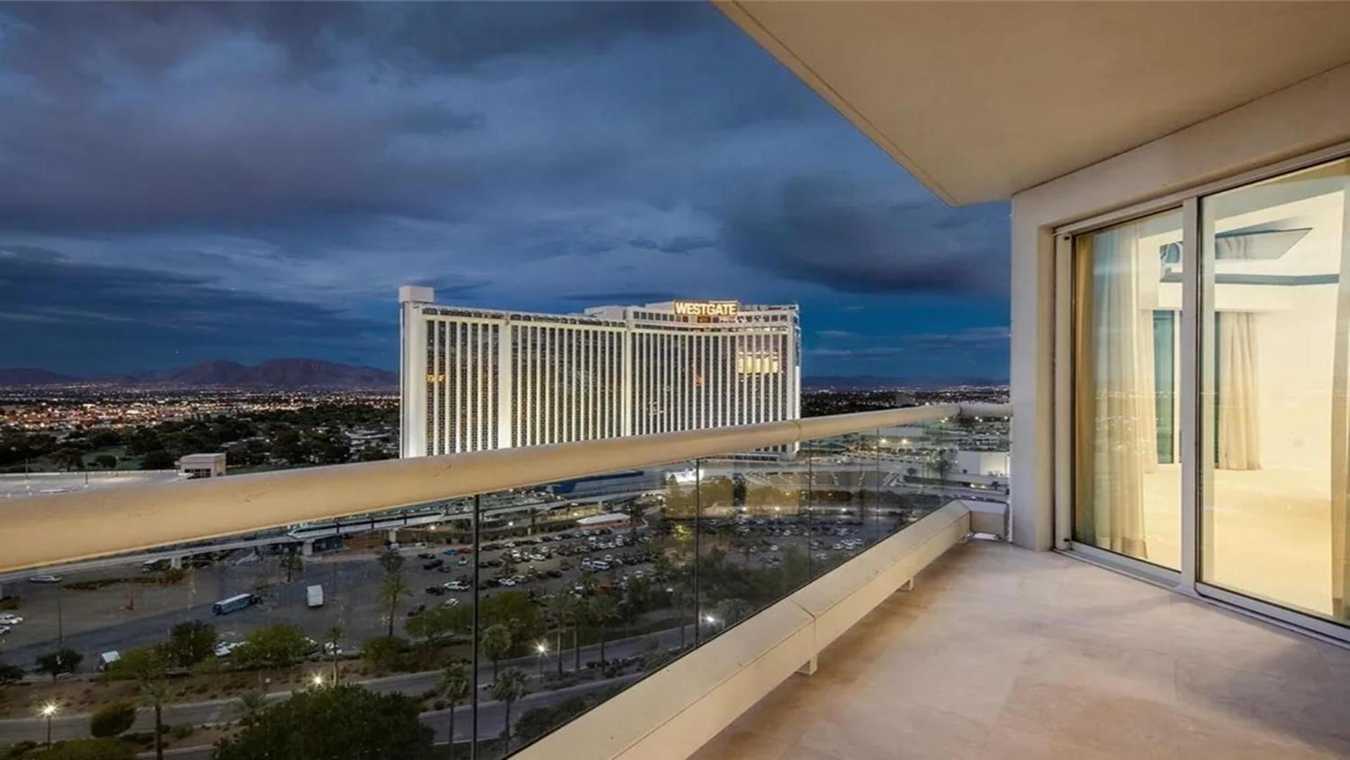 Stunning Four Bedroom Fully Professionally Remodeled Apartment Las Vegas Ngoại thất bức ảnh